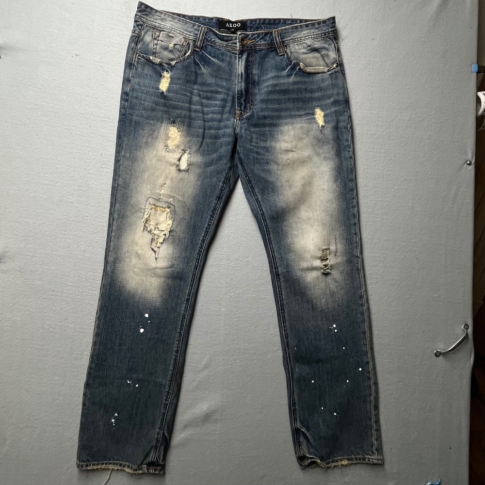 AKOO Mens Distressed Denim Jeans Blue Paint Splatter Straight Leg Size 38 x 32